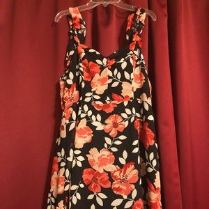 Black dress w flower patterns